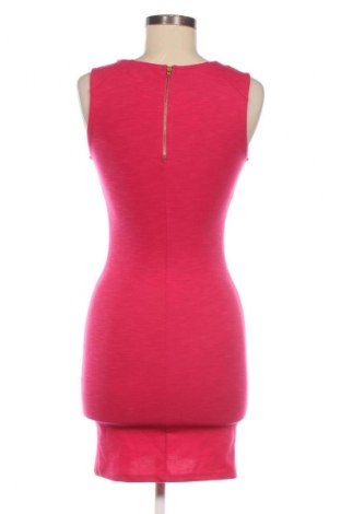 Рокля Pull&Bear, Размер S, Цвят Розов, Цена 17,34 €