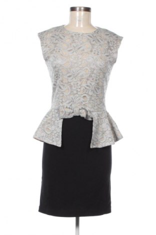 Kleid Rinascimento, Größe M, Farbe Mehrfarbig, Preis 111,00 €