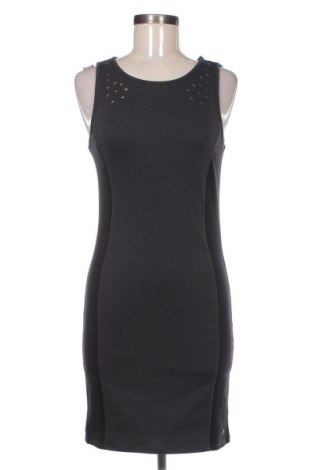 Šaty  S.Oliver, Velikost M, Barva Šedá, Cena  359,00 Kč