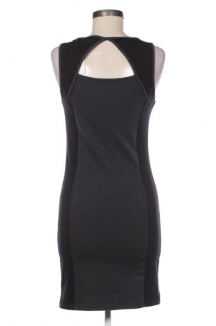 Šaty  S.Oliver, Velikost M, Barva Šedá, Cena  359,00 Kč