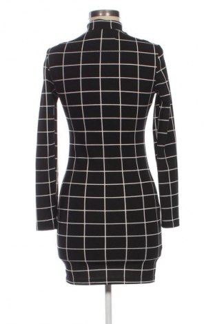 Рокля SHEIN, Размер S, Цвят Многоцветен, Цена 4,09 €