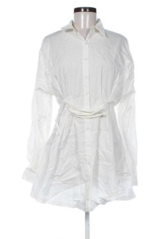 Φόρεμα SHEIN, Μέγεθος S, Χρώμα Λευκό, Τιμή 25,00 €