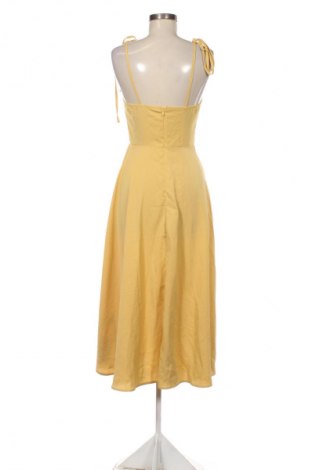 Šaty  SHEIN, Velikost M, Barva Žlutá, Cena  669,00 Kč