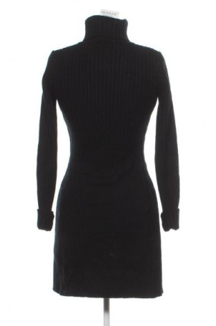 Sukienka Sasch, Rozmiar S, Kolor Czarny, Cena 27,99 zł