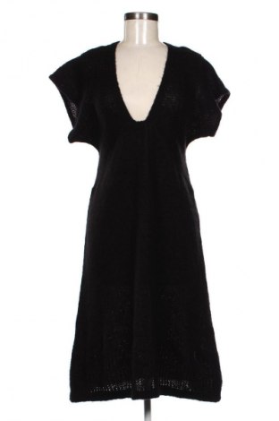 Рокля Sisley, Размер M, Цвят Черен, Цена 16,87 €