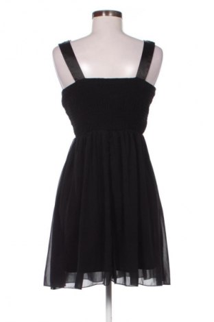 Kleid Sisters Point, Größe M, Farbe Schwarz, Preis 32,99 €