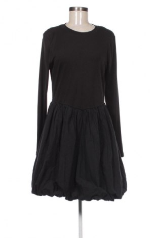 Kleid Sisters Point, Größe L, Farbe Schwarz, Preis € 32,99