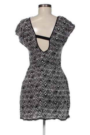 Рокля Stradivarius, Размер S, Цвят Многоцветен, Цена 14,82 €