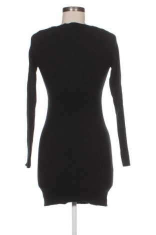 Šaty  Stradivarius, Velikost S, Barva Černá, Cena  169,00 Kč