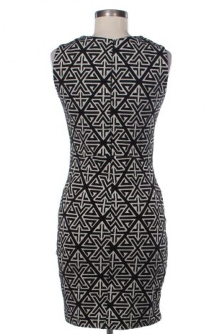 Šaty  The Sting, Velikost M, Barva Vícebarevné, Cena  249,00 Kč