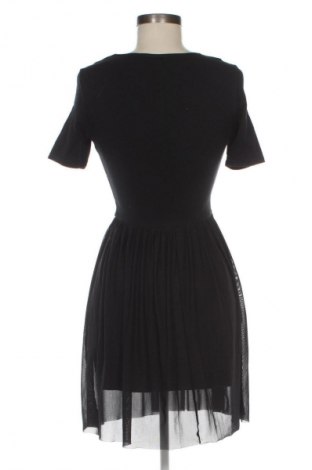Рокля Topshop, Размер S, Цвят Черен, Цена 21,98 €