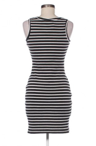 Φόρεμα Trendyol, Μέγεθος M, Χρώμα Πολύχρωμο, Τιμή 25,99 €