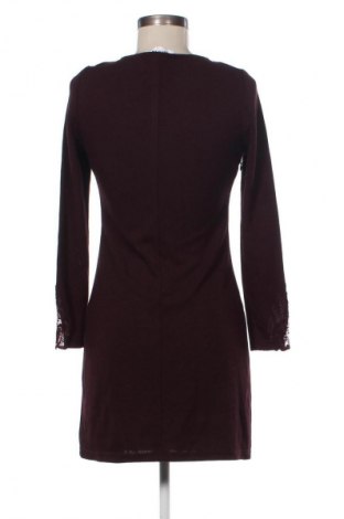 Ruha Unbranded, Méret M, Szín Piros, Ár 3 589 Ft