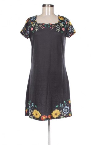 Φόρεμα Unbranded, Μέγεθος M, Χρώμα Πολύχρωμο, Τιμή 20,00 €