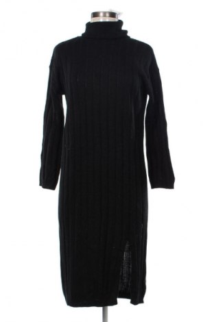 Ruha Unbranded, Méret M, Szín Fekete, Ár 6 019 Ft