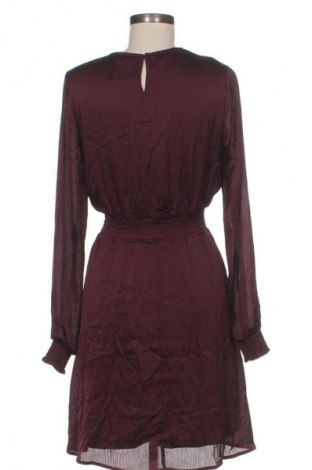 Šaty  VILA, Velikost S, Barva Červená, Cena  759,00 Kč