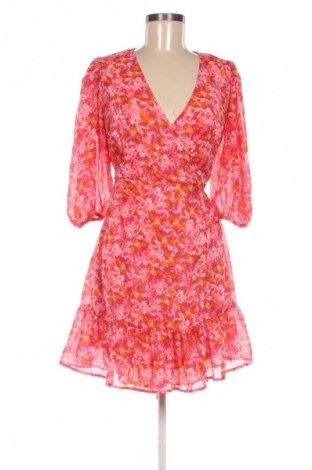 Рокля Vero Moda, Размер XS, Цвят Многоцветен, Цена 6,13 €