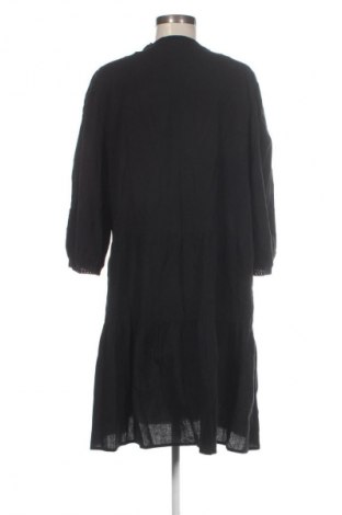 Рокля Vero Moda, Размер XL, Цвят Черен, Цена 21,98 €
