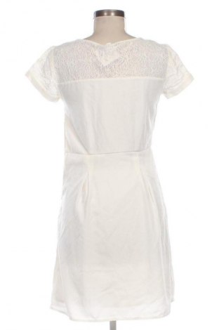 Ruha Vero Moda, Méret M, Szín Fehér, Ár 4 389 Ft