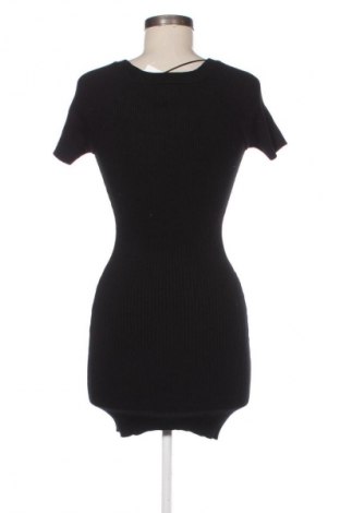 Sukienka Wet Seal, Rozmiar S, Kolor Czarny, Cena 96,99 zł