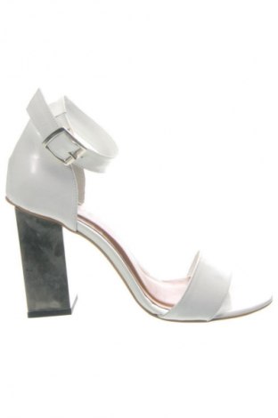 Sandały Ingiliz, Rozmiar 40, Kolor Biały, Cena 1 676,19 zł