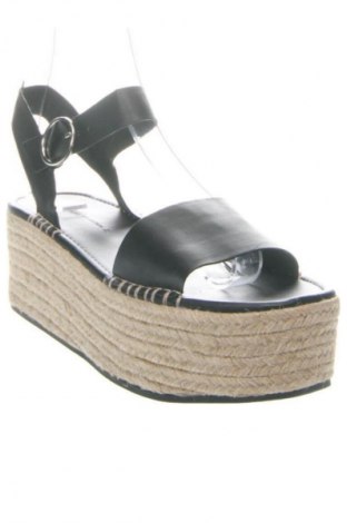 Sandale Pull&Bear, Mărime 38, Culoare Negru, Preț 98,99 Lei