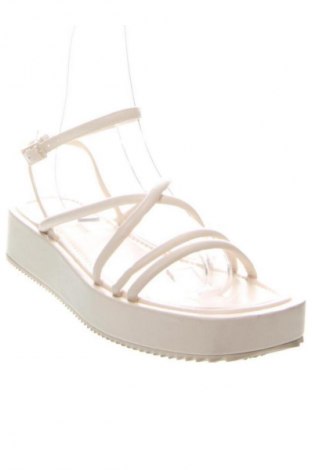 Σανδάλια Stradivarius, Μέγεθος 38, Χρώμα  Μπέζ, Τιμή 26,00 €