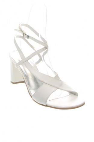 Sandały Unbranded, Rozmiar 40, Kolor Biały, Cena 208,22 zł