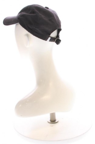 Шапка Adidas, Цвят Черен, Цена 11,75 €