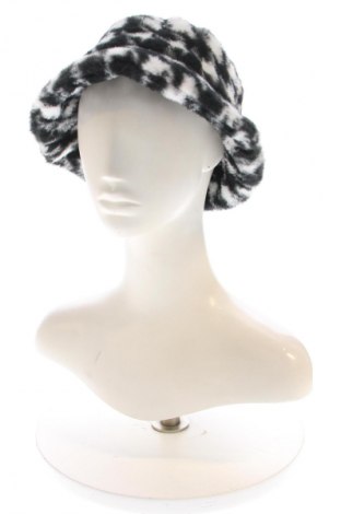 Шапка Moa, Цвят Многоцветен, Цена 15,84 €