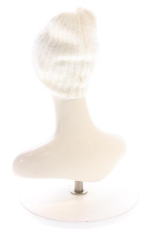 Шапка Unbranded, Цвят Екрю, Цена 7,00 €