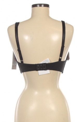 Podprsenka Triumph, Velikost S, Barva Černá, Cena  799,00 Kč