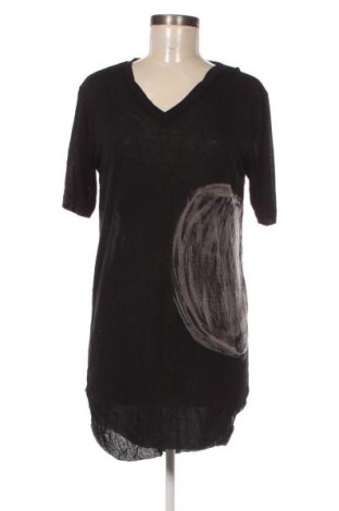 Damen Shirt First Aid To The Injured, Farbe Mehrfarbig, Preis 28,99 €