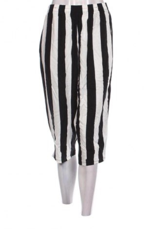 Дамски панталон Unbranded, Размер M, Цвят Многоцветен, Цена 4,09 €