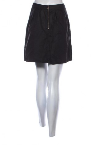 Пола Unbranded, Размер M, Цвят Черен, Цена 2,04 €