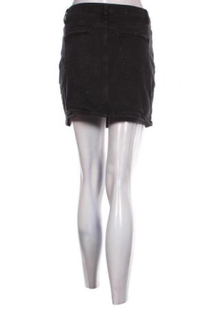 Пола Unbranded, Размер S, Цвят Черен, Цена 2,04 €