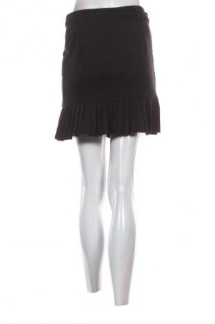 Пола Unbranded, Размер M, Цвят Черен, Цена 2,04 €