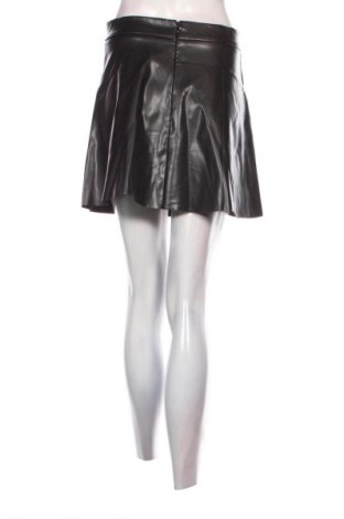 Пола Unbranded, Размер S, Цвят Черен, Цена 2,04 €