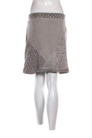 Пола Unbranded, Размер M, Цвят Многоцветен, Цена 2,04 €