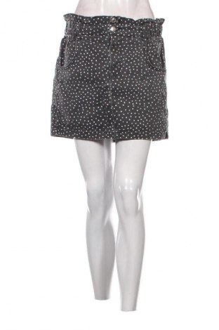 Пола Bershka, Размер M, Цвят Многоцветен, Цена 2,04 €