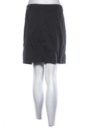 Пола Doca, Размер M, Цвят Черен, Цена 3,06 €