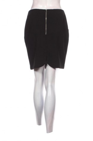 Пола H&M, Размер S, Цвят Черен, Цена 2,04 €