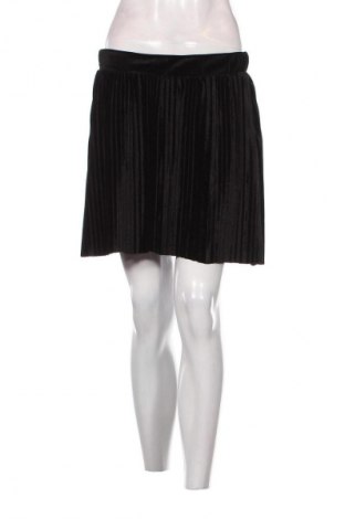 Пола Pieces, Размер S, Цвят Черен, Цена 2,04 €