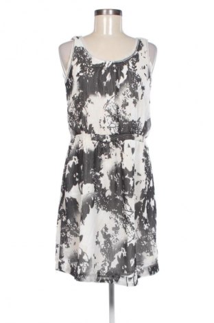 Рокля Esprit, Размер M, Цвят Многоцветен, Цена 3,06 €