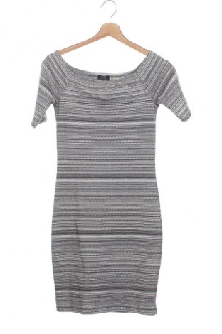 Рокля Reserved, Размер XS, Цвят Многоцветен, Цена 2,04 €