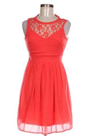 Šaty  Vero Moda, Velikost S, Barva Červená, Cena  109,00 Kč
