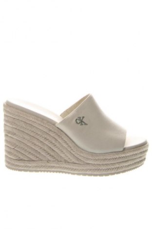 Papuci Calvin Klein Jeans, Mărime 40, Culoare Ecru, Preț 183,99 Lei, #135716668