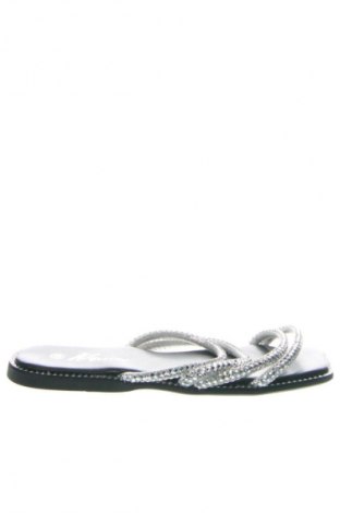 Papuci Unbranded, Mărime 38, Culoare Multicolor, Preț 135,96 Lei