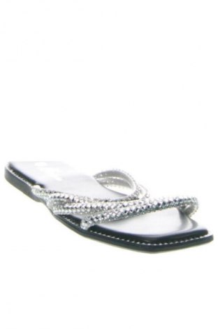 Papuci Unbranded, Mărime 38, Culoare Multicolor, Preț 135,96 Lei