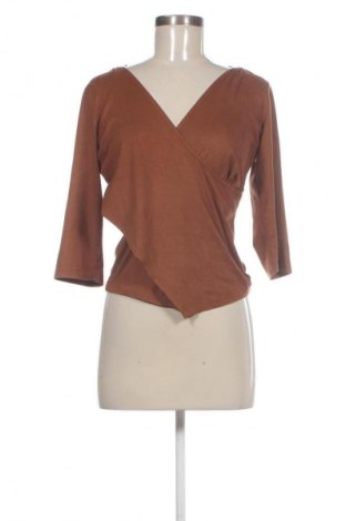 Дамска блуза Bershka, Размер M, Цвят Кафяв, Цена 9,78 €